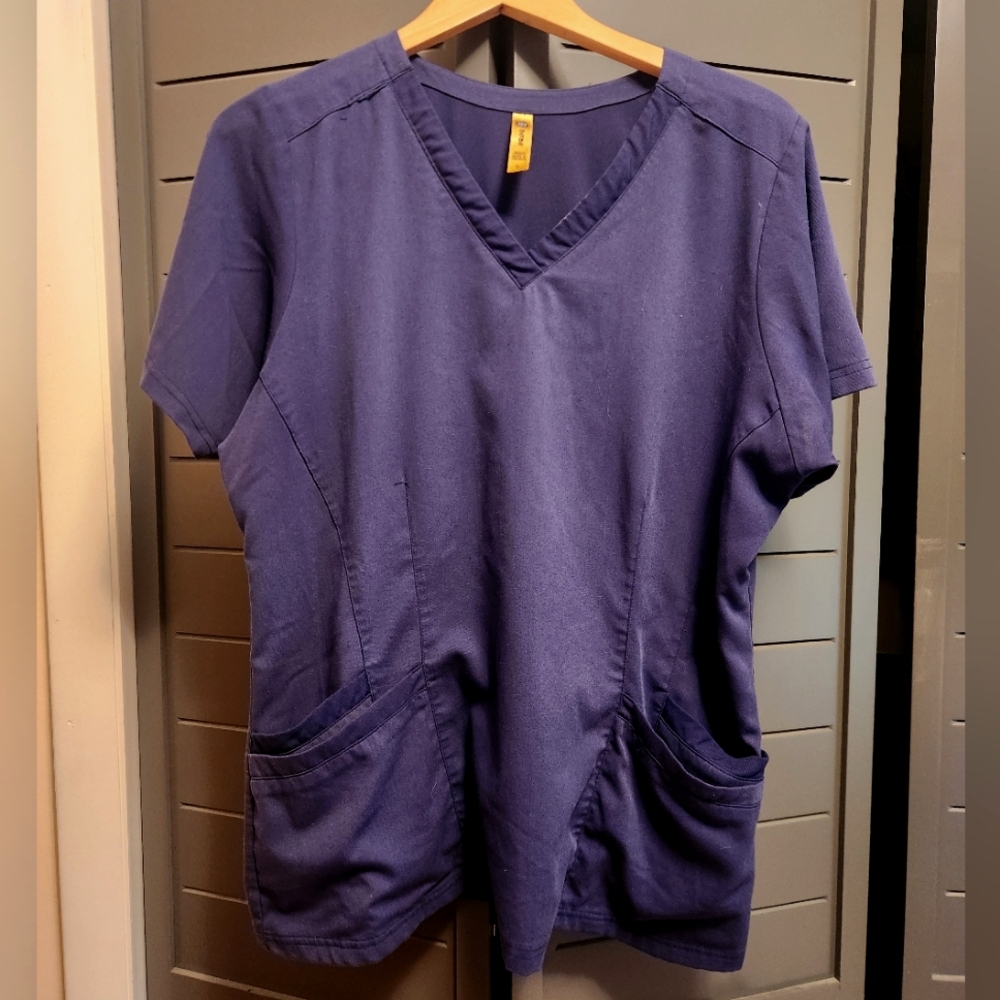 Navy Wonderwink Aero v-neck scrub top, women's L